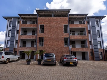 2 Bedroom Flat & Apartment