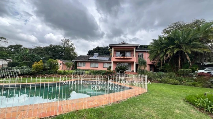 Family home close to Chisipite school 