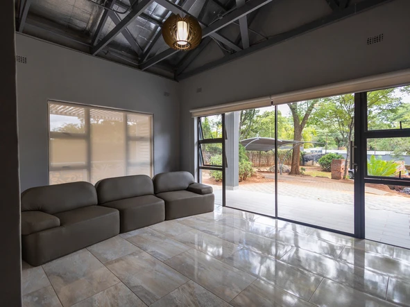 6 Bedroom House