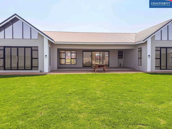 5 Bedroom House