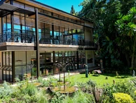 3 Bedroom Flat & Apartment