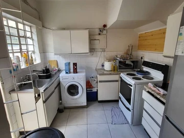 3 Bedroom Garden Flat