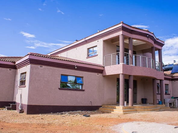 5 Bedroom House