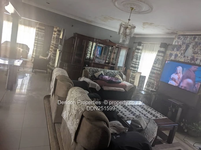 Spacious 5-Bed Family Home on 504m² in Damofalls