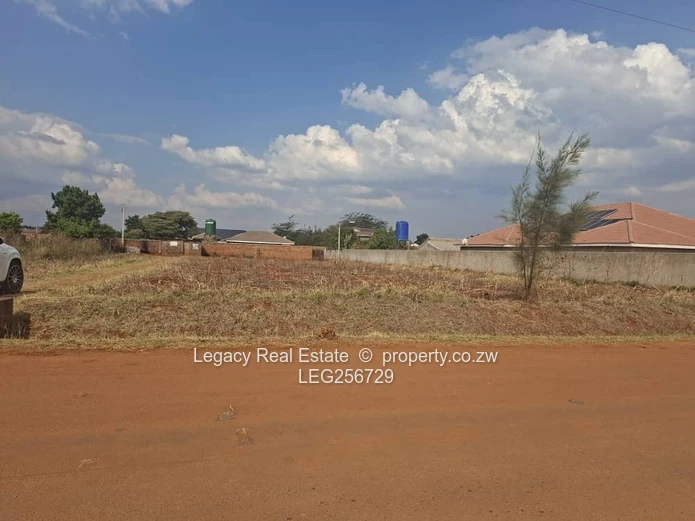 Spacious 2,300sqm Stand in Mt Pleasant Heights — Tarred Road , ZESA electricity line available