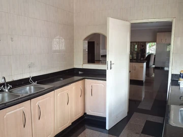 10 Bedroom Townhouse Complex