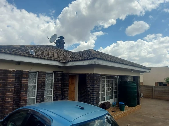 5 Bedroom House