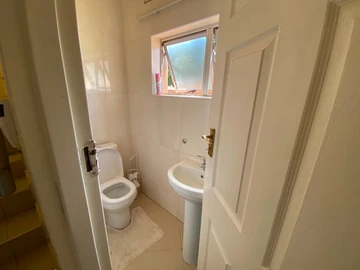 3 Bedroom Garden Flat