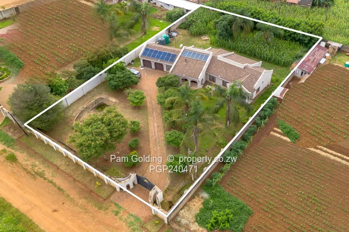 Spacious 4 Bedroom Family Home in Knowe Norton