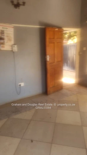 Neat Dzivarasekwa Extension house for sale