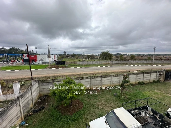  6-Bedroom House For Sale In Borrowdale West