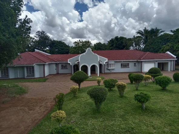 5 Bedroom House