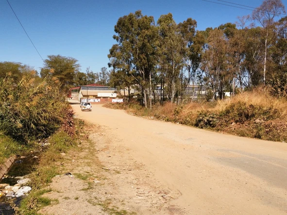 Build a mega factory or warehouse on this huge piece of land in Msasa