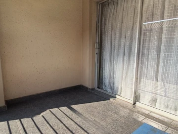 2 Bedroom Flat & Apartment