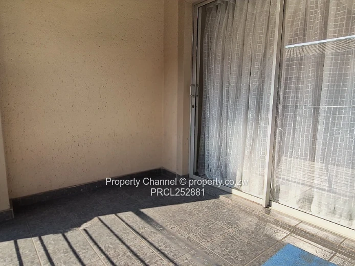 1 Bedroom Apartment For Sale in Ferndale, Johannesburg, South Africa