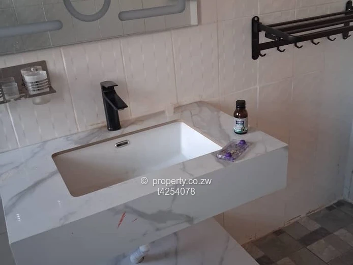 Madokero Estate house to rent 