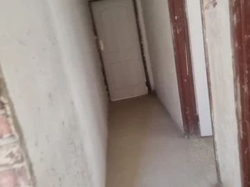 4 Bedroom Flat & Apartment