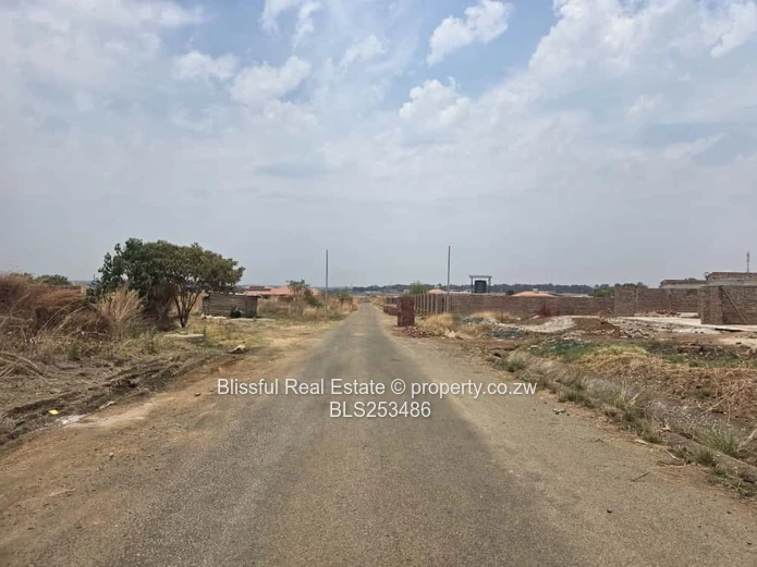 2000sqm stand for sale in pomona Estate Harare