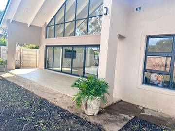 3 Unit Townhouse Complex