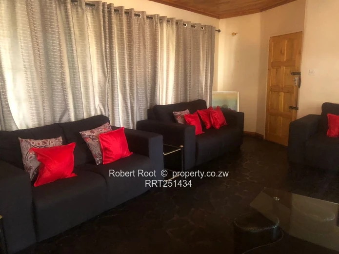 Neat Zimre Park House For Sale