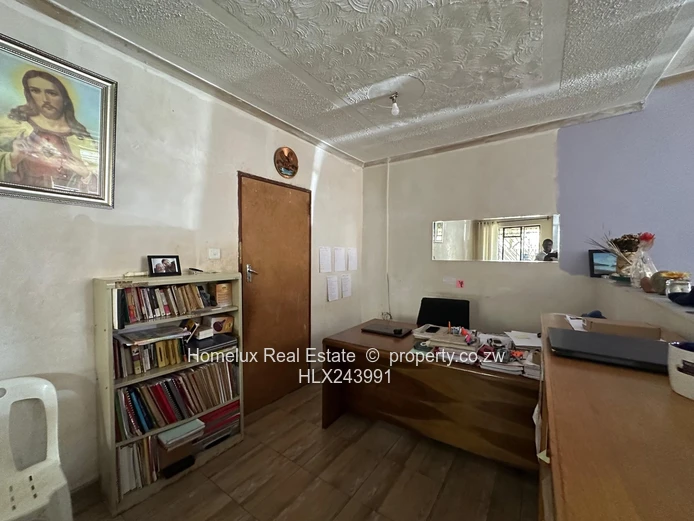 5-Bedroom Family Home for Sale – Marlborough West, Harare