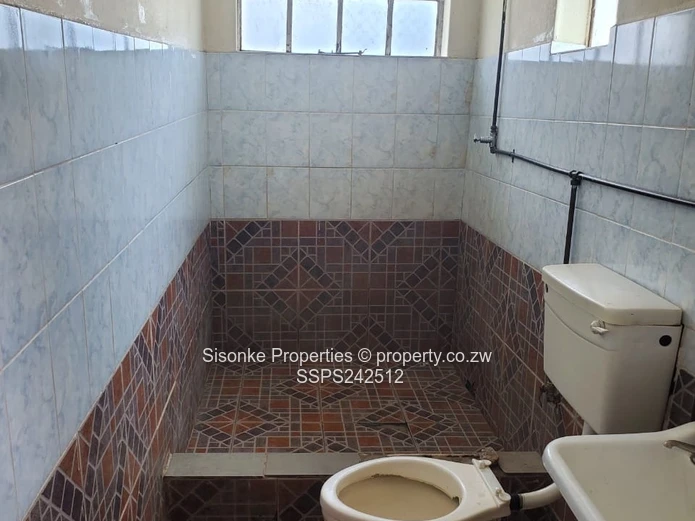 2-Bed Cottage Zimre Park from Rental 