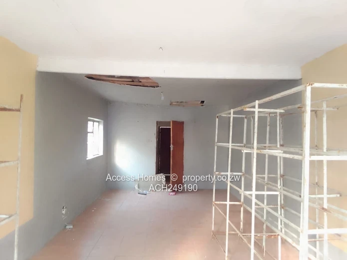 Chitungwiza Manyame Park Shop for sale 