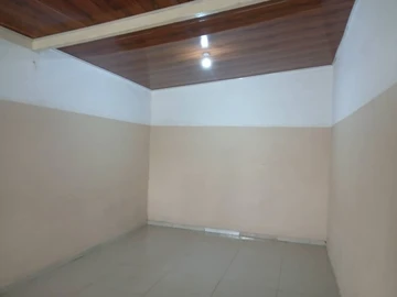2 Bedroom Flat & Apartment