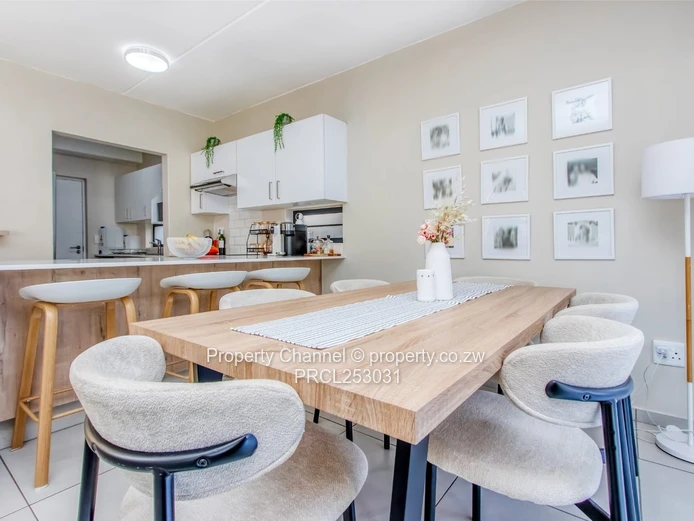 4 Bedroom Cluster For Sale in Craigavon, Sandton, Johannesburg