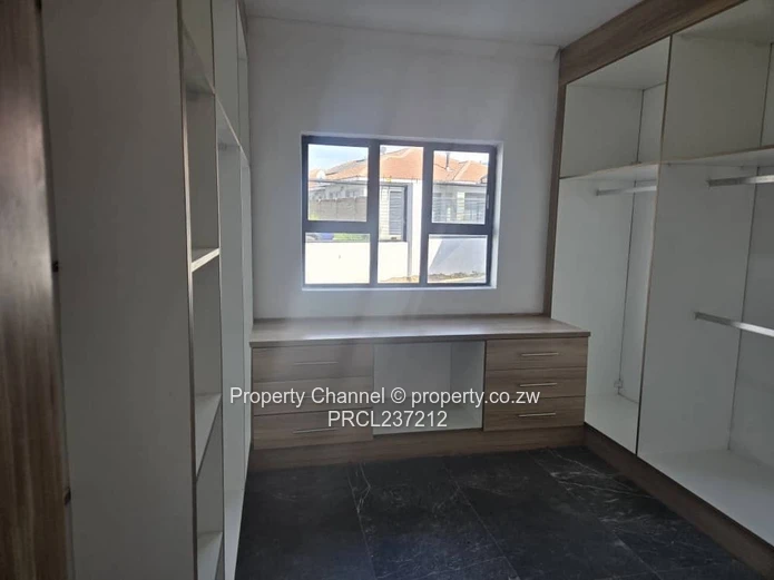 Modern Luxurious House - Secure Gated Complex 