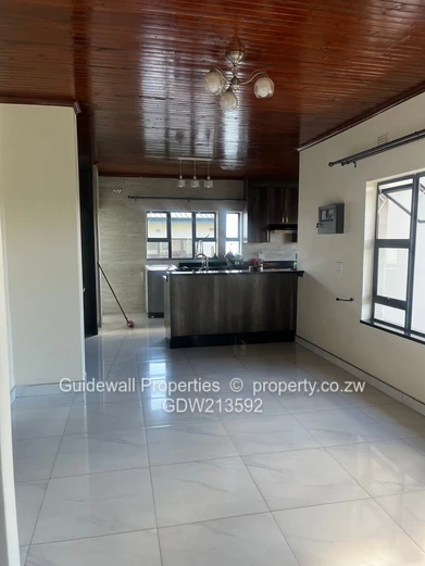 4 beds house to rent  in Sunway city