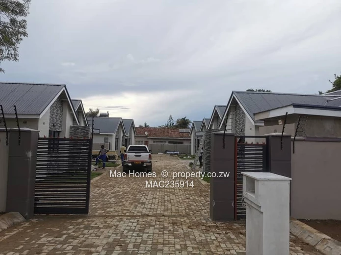 Elegant 3-Bedroom Townhouse Cluster in Prime Borrowdale (Sole Mandate)