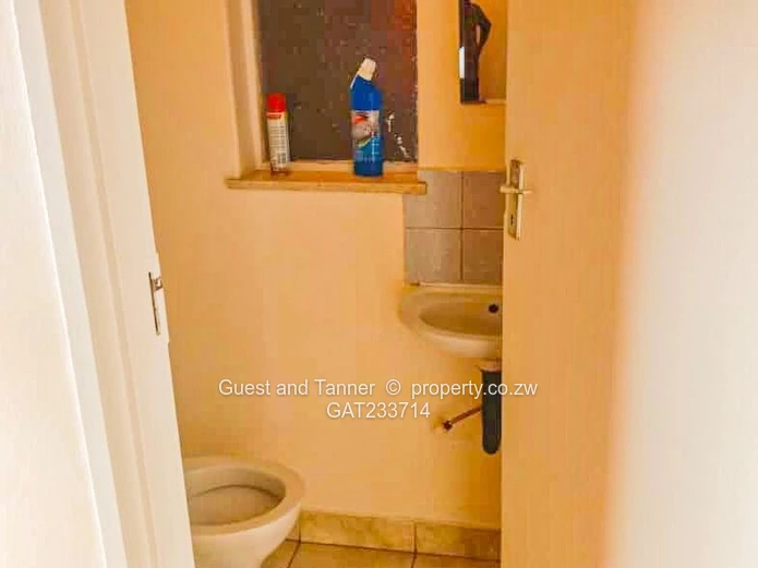 3-Bed House For Sale In Chadcombe