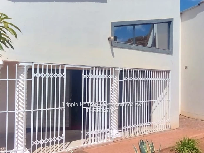 Crowhill Views: Gated 4-Bed Home