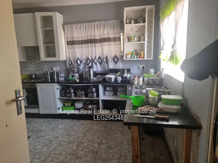 The Grange: 3-Bed Facebrick Home on 2,340m² — Flatlet & Fitted Kitchen (Sole Mandate)