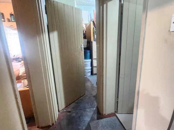 2 Bedroom Flat & Apartment