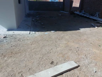 4 Bedroom Flat & Apartment