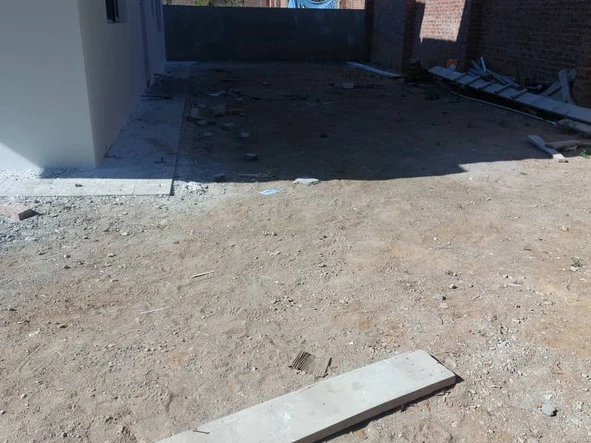 4 Bedroom Flat & Apartment