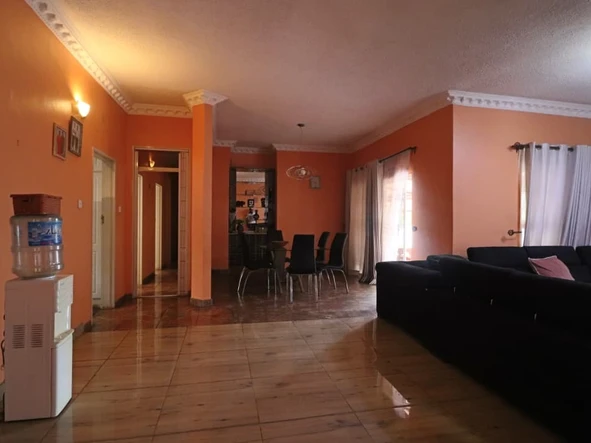 7 Bedroom House
