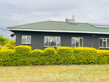 6 Bedroom House