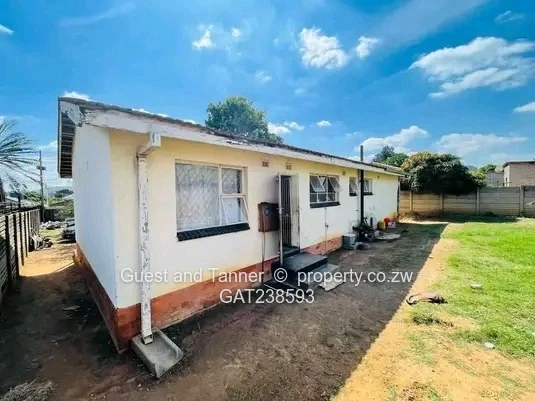 New Marimba Renovator's Dream in a Prime Spot!