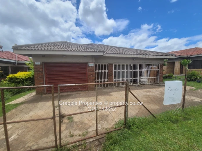 Madokero house to let