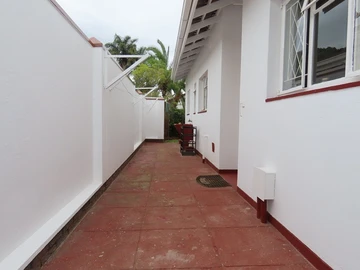 2 Bedroom Garden Flat