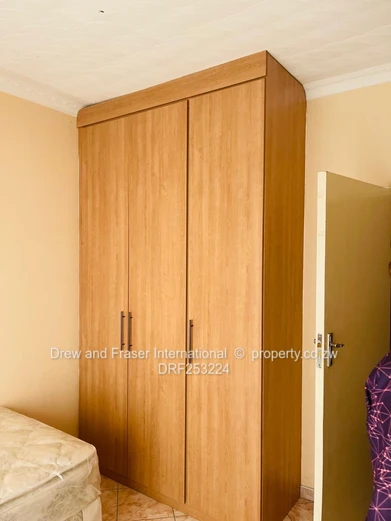 Zengeza 5 Ext 4 Bed Home - Fitted Kitchen, En-suite & Solar