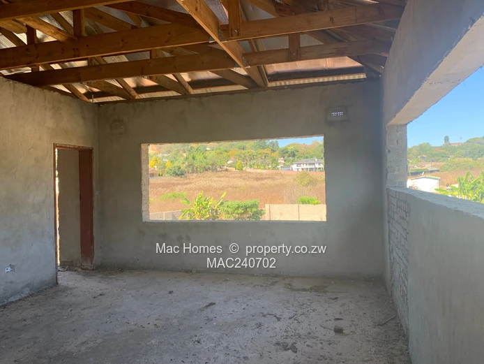 Paradise In Quinnington, Incomplete 5 Bed Duplex to compete to your taste (Sole Mandate)