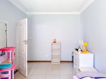 3 Bedroom Garden Flat