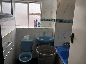 3 Bedroom Flat & Apartment