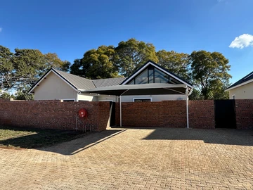 2 Bedroom Garden Flat