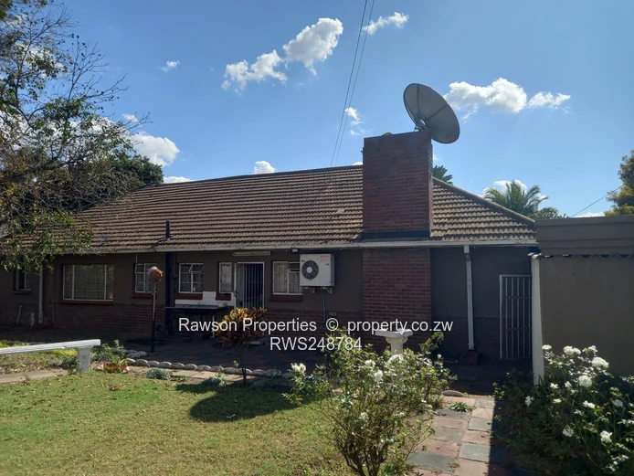 Hillside House For Sale (Sole Mandate)