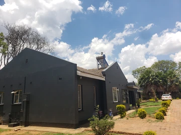 3 Bedroom Garden Flat